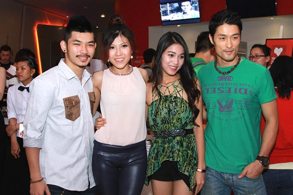 Tối qua, Tối qua,