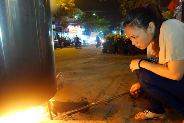 Năm nay, sau chuyến đi tặng quà cho người nghèo ở Đà Nẵng và Quảng Nam, Mỹ Tâm mới có thời gian ở bên những người thân. Năm nay, sau chuyến đi tặng quà cho người nghèo ở Đà Nẵng và Quảng Nam, Mỹ Tâm mới có thời gian ở bên những người thân.