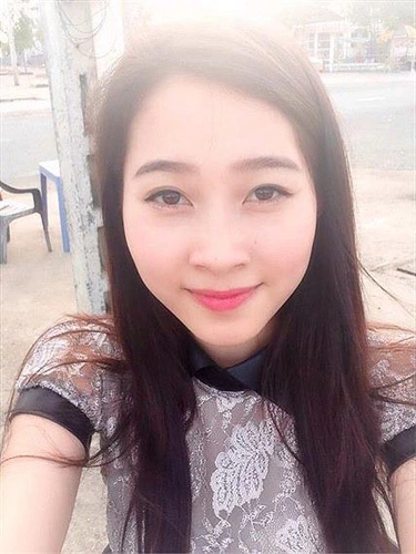 Hoa hậu Đặng Thu Thảo chia sẻ bức ảnh với gương mặt trang điểm nhẹ nhàng, nhận được rất nhiều like của fan. Hoa hậu Đặng Thu Thảo chia sẻ bức ảnh với gương mặt trang điểm nhẹ nhàng, nhận được rất nhiều like của fan.