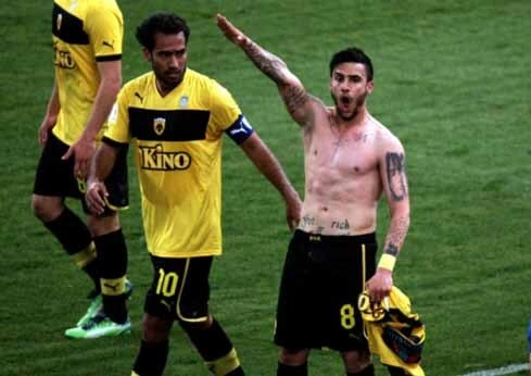 Giorgos Katidis bị cấm khoác áo các tuyển quốc gia Hy Lạp trọn đời vì ăn mừng kiểu phát xít Giorgos Katidis bị cấm khoác áo các tuyển quốc gia Hy Lạp trọn đời vì ăn mừng kiểu phát xít