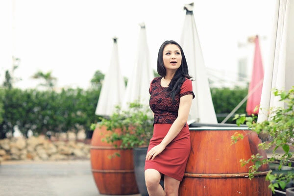 Hiện tại, ngoài thời gian chăm lo cho tổ ấm bé nhỏ, cô phụ giúp ông xã kinh doanh. Trong các event do công ty chồng tổ chức, Diệu Hương còn đảm nhận vai trò MC. Hiện tại, ngoài thời gian chăm lo cho tổ ấm bé nhỏ, cô phụ giúp ông xã kinh doanh. Trong các event do công ty chồng tổ chức, Diệu Hương còn đảm nhận vai trò MC.