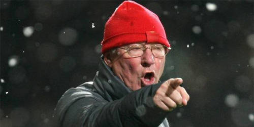 Sir Alex có một mùa giải chia tay thành công khi giúp MU đòi lại ngôi vương từ 'hàng xóm ồn ào' Man City. Sir Alex có một mùa giải chia tay thành công khi giúp MU đòi lại ngôi vương từ 'hàng xóm ồn ào' Man City.