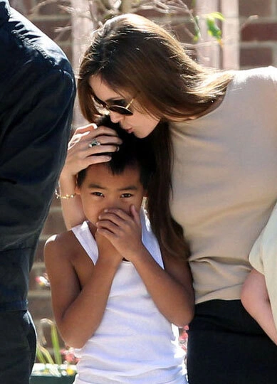 Angelina Jolie Angelina Jolie