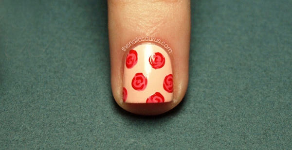 nail-hoa-4-198003-1368591923_600x0.jpg