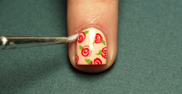 nail-hoa-7-482177-1368591923_600x0.jpg