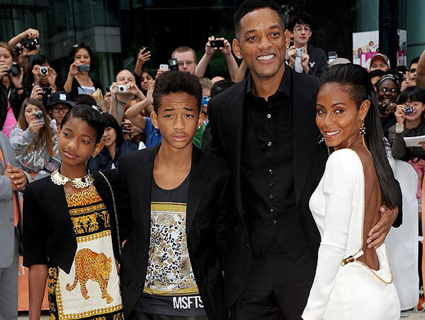 Vợ chồng Will Smith và Jayden, Willow tại một liên hoan phim. Vợ chồng Will Smith và Jayden, Willow tại một liên hoan phim.
