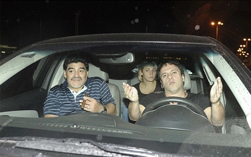 Maradona mới trở về Maradona mới trở về