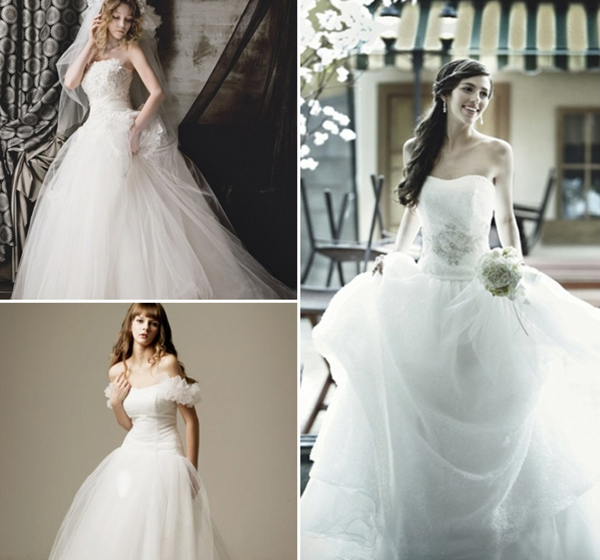 Những chiếc váy cưới được trang trí bằng dây lụa bóng ở eo, bèo nhún và hoa chiffon trên vai Những chiếc váy cưới được trang trí bằng dây lụa bóng ở eo, bèo nhún và hoa chiffon trên vai