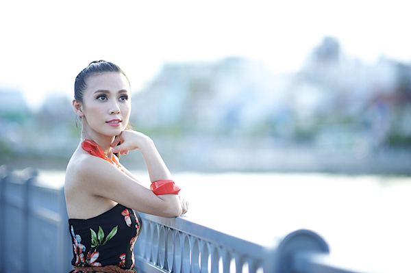Chương trình truyền hình 'Thời trang và nhân vật' với Chương trình truyền hình 'Thời trang và nhân vật' với