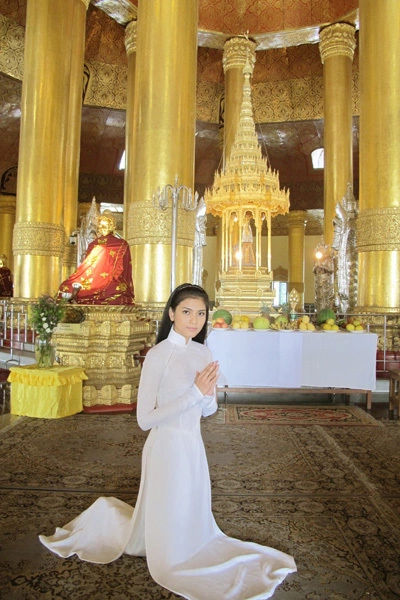 Trương Thị May vừa vinh dự lọt vào Top 300 ngôi sao ăn chay hấp dẫn nhất thế giới do Tổ chức bảo vệ quyền lợi động vật PETA Châu Á bầu chọn. Á hậu Trương Thị May là niềm tự hào khi sánh vai cùng các ngôi sao hàng đầu thế giới như Natalie Portman , Carrie Underwood , Anne Hathaway &