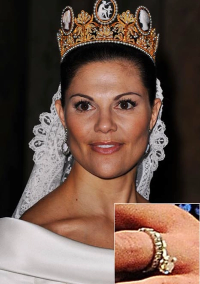 Crown Princess Victoria of Sweden chose to wear both her round brilliant cut diamond and wedding band when she tied the knot. Crown Princess Victoria of Sweden chose to wear both her round brilliant cut diamond and wedding band when she tied the knot.