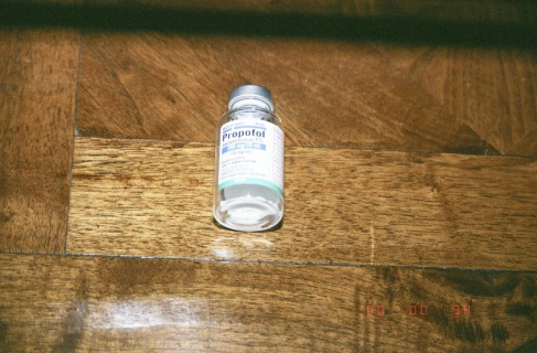 Thuốc an thần và giảm đau Propofol. Thuốc an thần và giảm đau Propofol.
