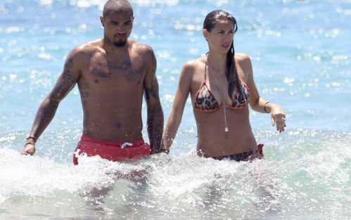 Boateng và Satta lúc nào cũng 'dính' lấy nhau như hình với bóng. Boateng và Satta lúc nào cũng 'dính' lấy nhau như hình với bóng.