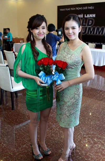 Midu buổi ra mắt dự án phim điện ảnh mới Mùa hè lạnh. Midu buổi ra mắt dự án phim điện ảnh mới Mùa hè lạnh.