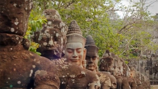 Wisdom of Cambodia (xem clip) cũng được thực hiện cùng với clip về đất nước Lào trong hành trình của tác giả. Những nơi mà Nicolas Bailleul đặt chân qua ở Campuchia gồm: Kratie, Kampot, Phnom penh, biển Sihanoukville, đảo Bamboo, sông Mê Kông, Kampong chlnang, Kampong Cham, Kep, Rabbit Island, Battambang, Pursat, Angkor, Siem Reap, Angkor Thom... Wisdom of Cambodia (xem clip) cũng được thực hiện cùng với clip về đất nước Lào trong hành trình của tác giả. Những nơi mà Nicolas Bailleul đặt chân qua ở Campuchia gồm: Kratie, Kampot, Phnom penh, biển Sihanoukville, đảo Bamboo, sông Mê Kông, Kampong chlnang, Kampong Cham, Kep, Rabbit Island, Battambang, Pursat, Angkor, Siem Reap, Angkor Thom...