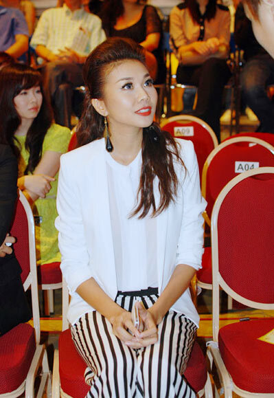 Quần sọc đen trắng. Quần sọc đen trắng.