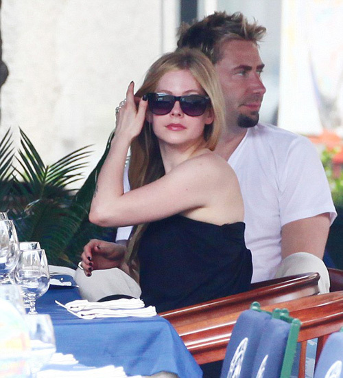 Avril Lavigne và ca sĩ Chad Koeger Avril Lavigne và ca sĩ Chad Koeger