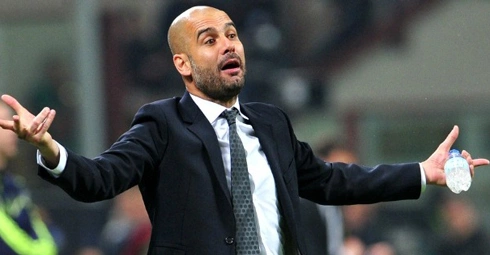 Guardiola có nhiều hành động hài hước khi chỉ đạo học trò. Ảnh: PA. Guardiola có nhiều hành động hài hước khi chỉ đạo học trò. Ảnh: PA.