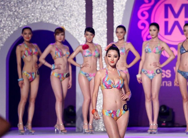 Người đẹp trong các vòng thi bắt buộc. Người đẹp trong các vòng thi bắt buộc.