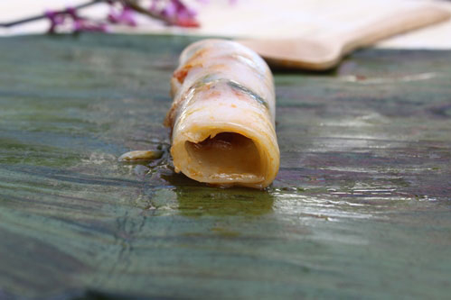 Bánh nậm là một loại bánh đặc trưng của đất Cố đô, cùng với bánh bèo, bánh bột lọc, bánh ram, bánh ít.