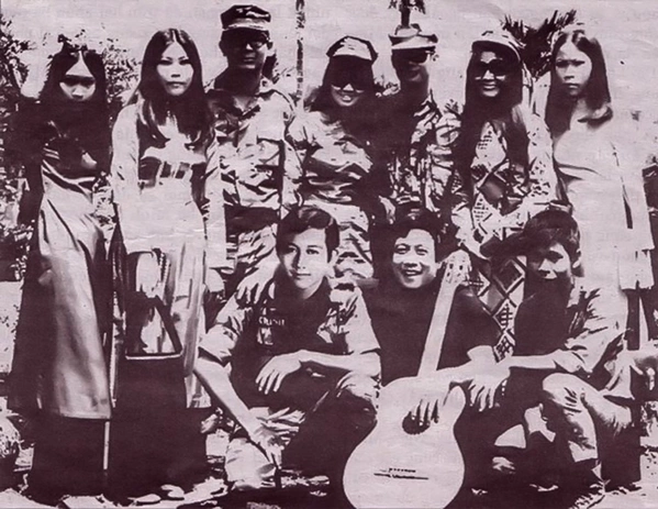 khanh-ly3-6342-1382752913.jpg