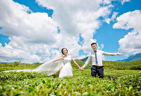 anh-cuoi-lang-man-cua-dinh-hoang-do-thao