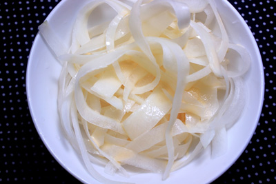 mut-cu-cai-vi-sua-tuoi-thom-ngon-don-tet-2
