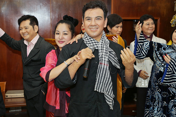thuy-nga-thich-thu-hon-tuong-sap-cua-hoai-linh-5