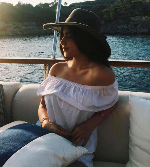 con-gai-rieng-xinh-dep-cua-bo-fabregas-11