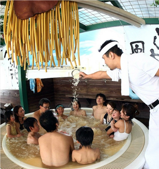 dich-vu-tam-mi-ramen-ky-quai-o-nhat