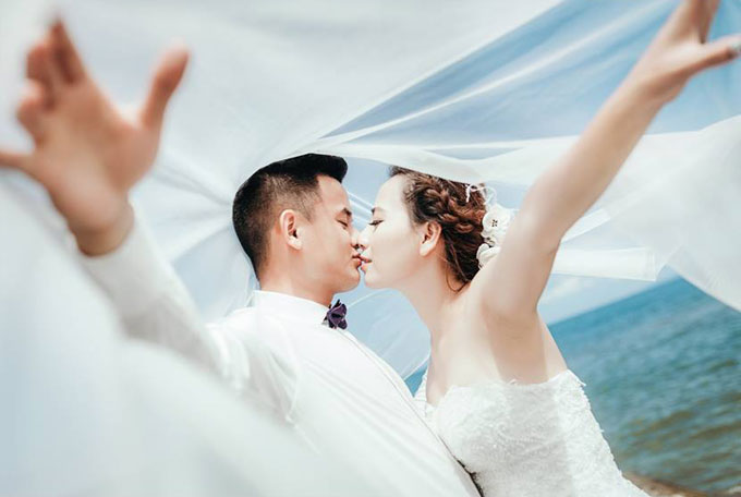 thu-mon-slna-quang-dai-cuoi-vo-1