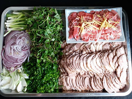 Phở bò tái chín nấu nhanh ngon không khác gì ngoài hàng - Ngôi sao