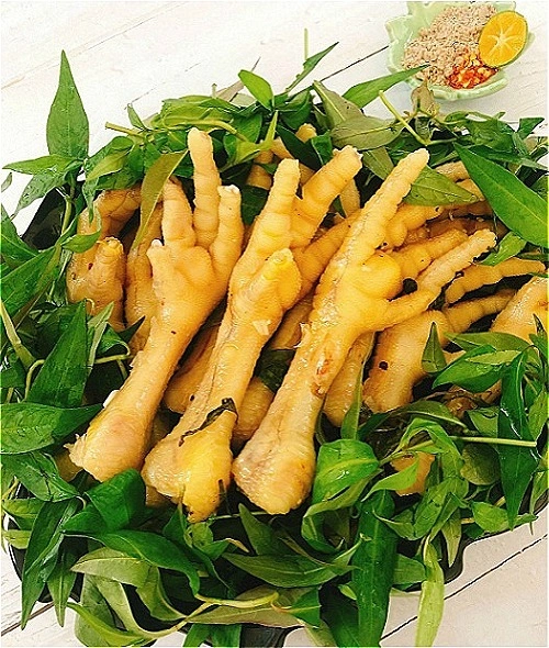 Chân gà hấp rau răm, làm món nhắm ngon tuyệt