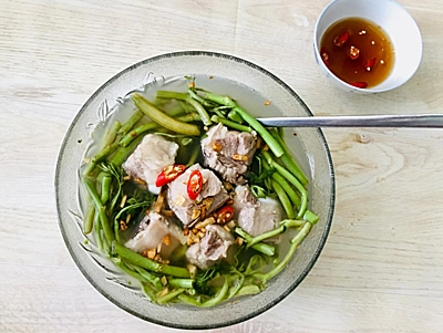 Canh sườn rau rút nấu chua - 4