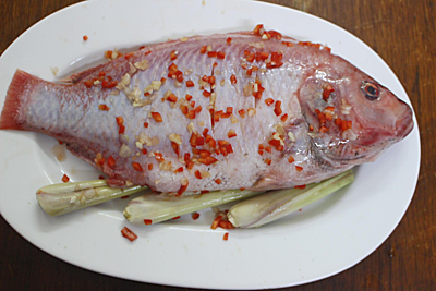 Cá diêu hồng nướng giấy bạc cho ngày nghỉ lễ - 1