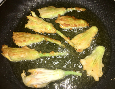 Bông bí nhồi cá chiên giòn dân dã, đồng nội - 3
