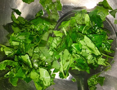 Canh gà lá giang - 2