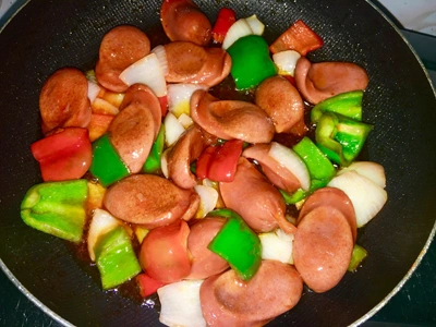 Xúc xích xào chua ngọt - 3