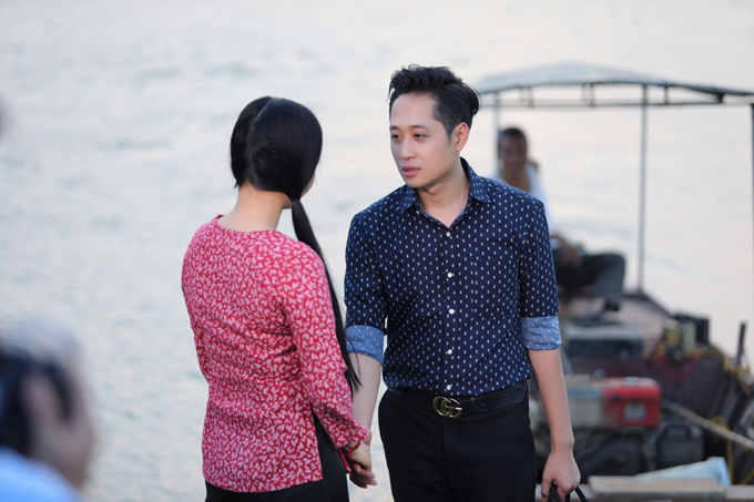 Lương Nguyệt Anh vừa ra mắt MV Hãy về quê em, một sáng tác mới của nhạc sĩ Lê Xuân Bắc viết về miền quê Kinh Bắc. Quán quân Sao Mai 2011 cho biết khi nhận được ca khúc này, cô đã rất xúc động bởi rất lâu rồi mới có một tác phẩm mang âm hưởng dân gian ngọt ngào đến vậy. Cô nhanh chóng tiến hành thu âm và quay MV cho bài hát.