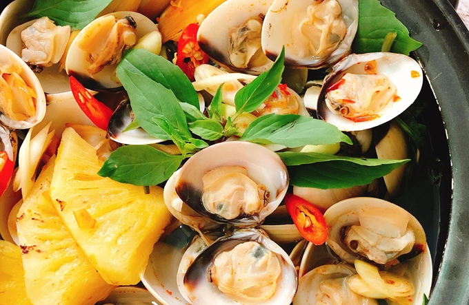 Nghêu nấu nước dừa - 1