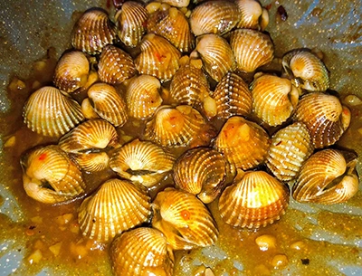 Sò huyết rang me - 5