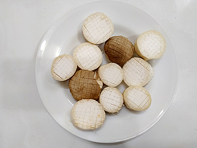 Nấm đùi gà xào bơ tỏi - 1