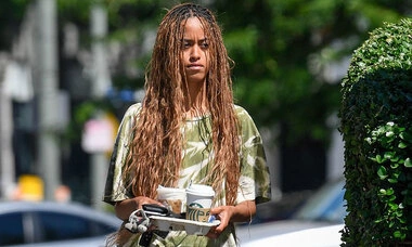 Malia Obama 'thả rông' xuống phố - Ngôi sao