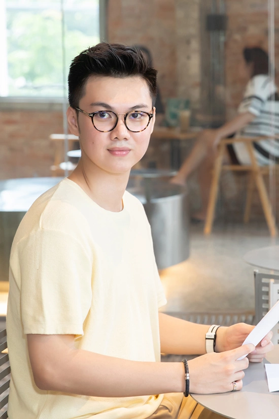 Em trai siêu mẫu Thu Hằng cho biết anh ban đầu chỉ định làm video vui vui để chia sẻ kinh nghiệm của bản thân và không ngờ các sản phẩm của mình có thể thu hút hàng triệu lượt xem. Sự tin tưởng, ủng hộ của khán gải là động lực để anh tiếp tục xây dựng kênh vlog về nấu ăn.