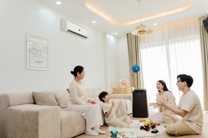 Các sản phẩm Sharp hơn một thế kỷ gắn bó cùng hàng triệu gia đình Việt. Ảnh: Sharp