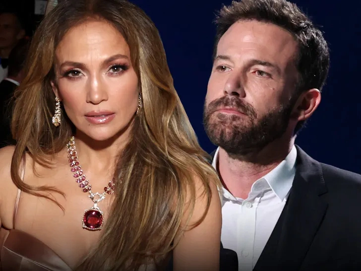Jennifer Lopez 'thấy bẽ mặt vì Ben Affleck' - Ngôi sao