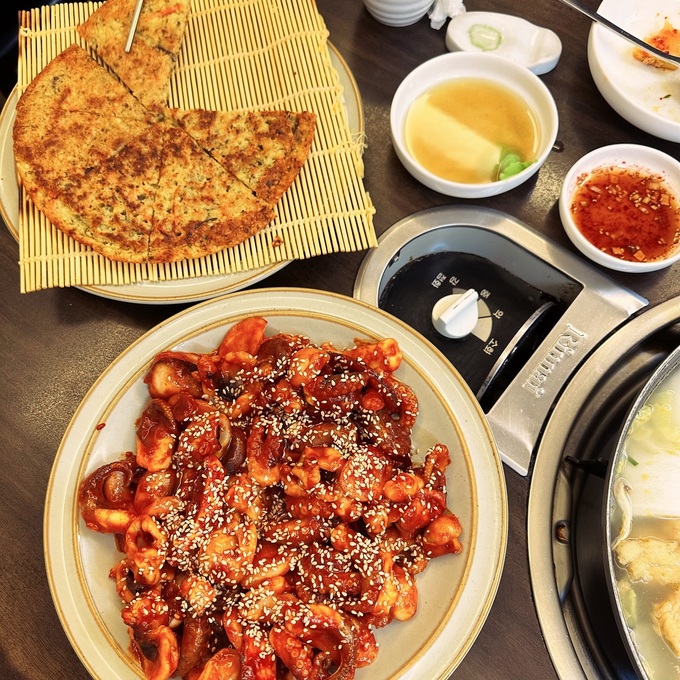 Linh Rin ăn sập Seoul trong 5 ngày - 7