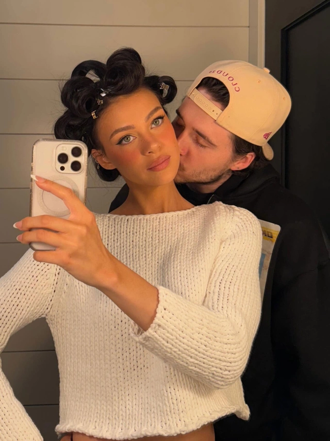Brooklyn đăng ảnh kỷ niệm 5 năm cầu hôn Nicola hôm 24/6. Ảnh: Instagram Brooklyn Beckham