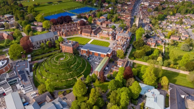 Trường Marlborough College ở Anh. Ảnh: FB