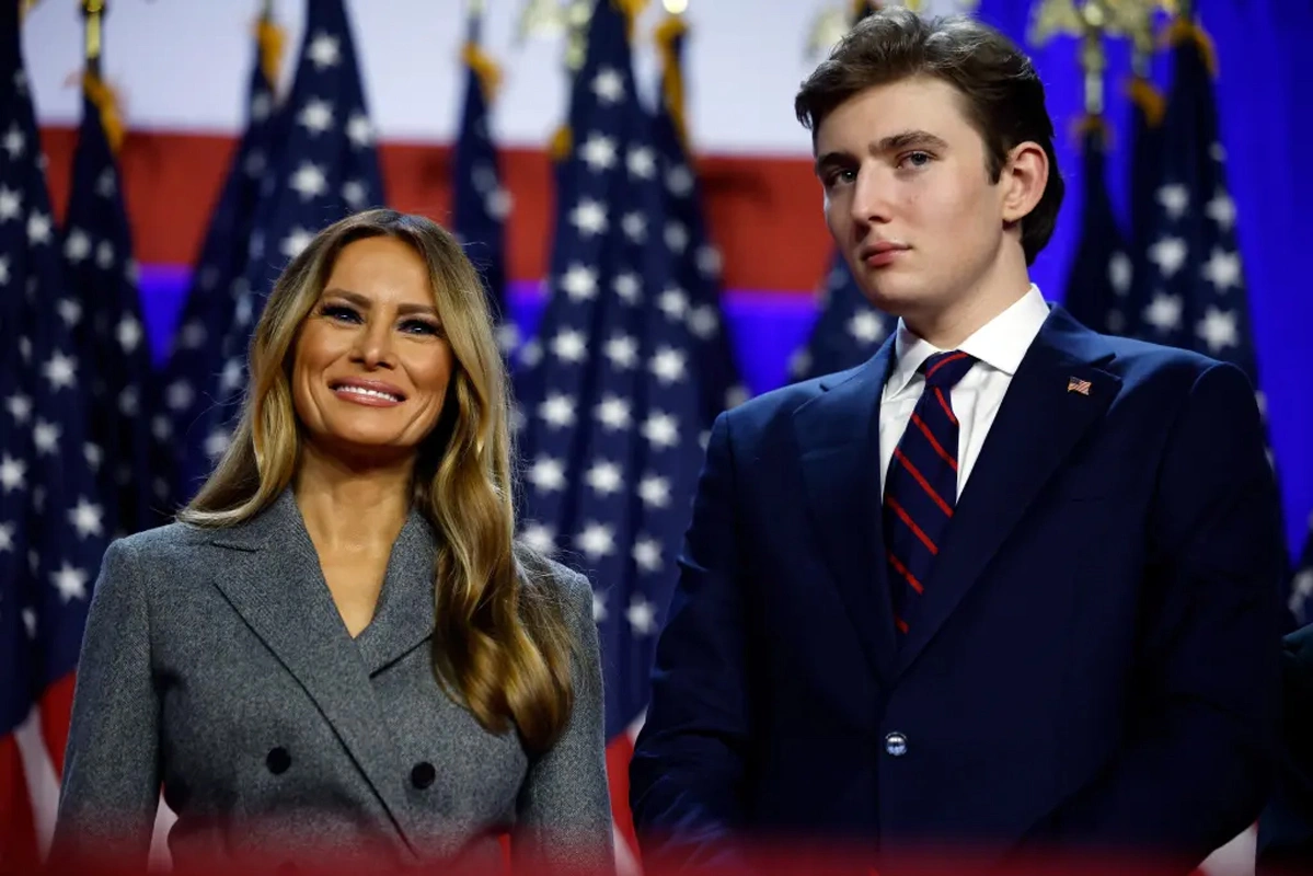 Barron Trump học NYU tại Washington, sống ngay cạnh cha mẹ trong Nhà Trắng - Ngôi sao